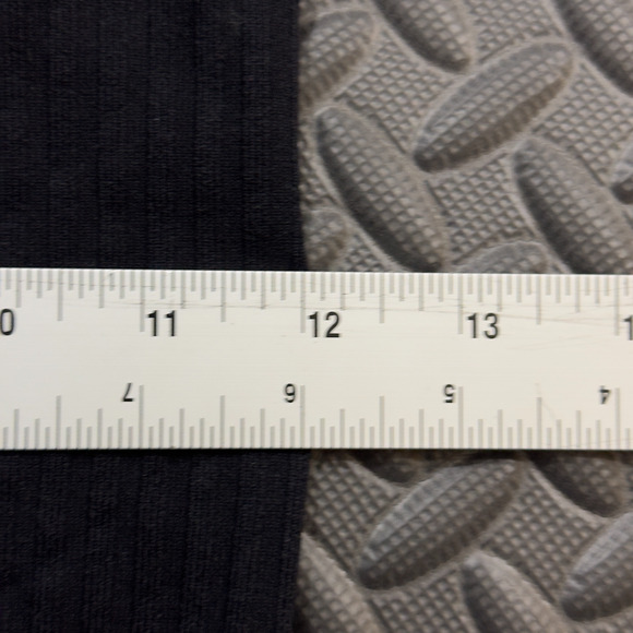 Bella Seamless Tank Top Women's M/Large Black Stretched Cropped Ribbed Classic - Picture 6 of 6